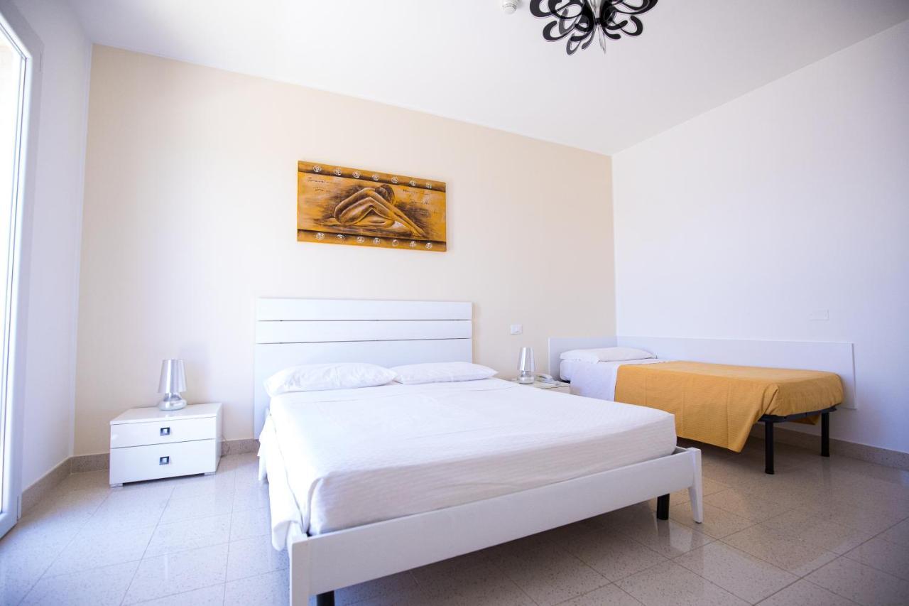 Donnosanto Residence Torre Santa Sabina Exterior photo